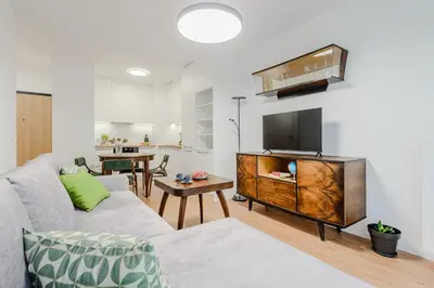 Telewizja i/lub zestaw kina domowego w obiekcie ShortStayPoland Jagiellońska B70
