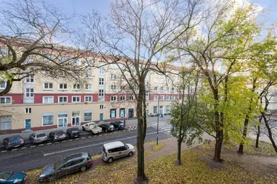 Budynek, w którym mieści się apartament