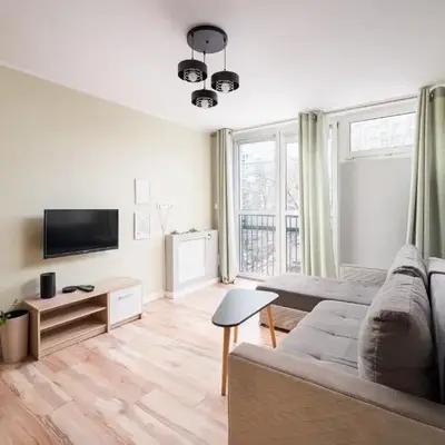 Ogród Saski Charming Apartment by BookingHost