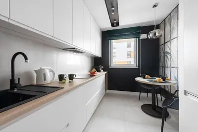 Kuchnia lub aneks kuchenny w obiekcie Luxurious Apartment Warsaw Mokotow