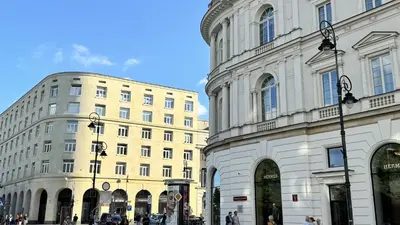Budynek, w którym mieści się apartament