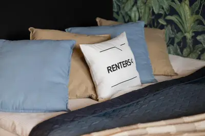 Łóżko lub łóżka w pokoju w obiekcie Piękne Studio z Balkonem dla 2 osób w Warszawie by Noclegi Renters