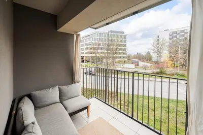 Balkon lub taras w obiekcie Tolkiena Charming Apartment by BookingHost