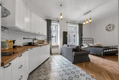 Kuchnia lub aneks kuchenny w obiekcie Chocimska Studio - Top Location, Tram&Shops nearby - by Rentujemy