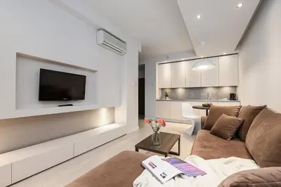 Telewizja i/lub zestaw kina domowego w obiekcie ShortStayPoland Platinum Towers Skyline