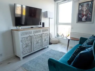 Telewizja i/lub zestaw kina domowego w obiekcie 11piętro