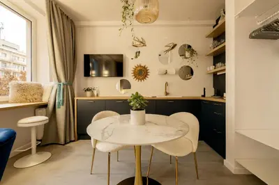 Plan piętra w obiekcie Romantic Studio Hoża Downtown