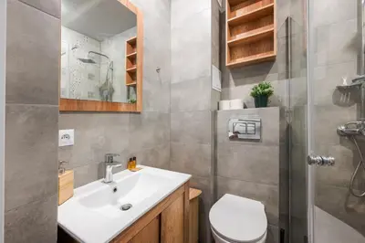Plan piętra w obiekcie Świętokrzyska Deluxe City View Studio by BookingHost
