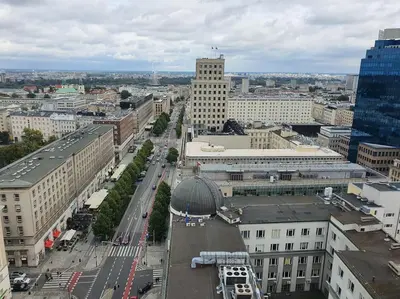 Widok na miasto Warszawa z tego apartamentu