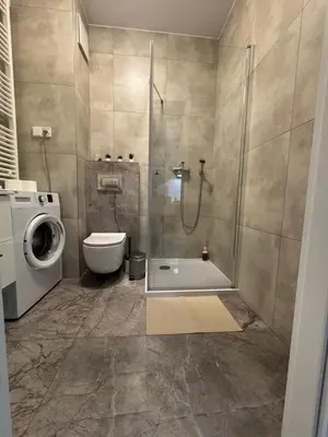 Łazienka w obiekcie MaxApart Muranów