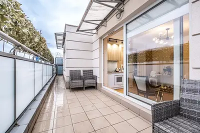 Balkon lub taras w obiekcie Luksusowy apartament blisko centrum, parking w garażu podziemnym