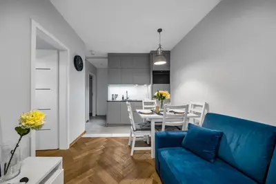 Kuchnia lub aneks kuchenny w obiekcie Warsaw Airport Apt - Parking & Terrace - by Rentujemy
