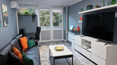 Telewizja i/lub zestaw kina domowego w obiekcie Apartament Grzybowska