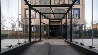 Budynek, w którym mieści się apartament
