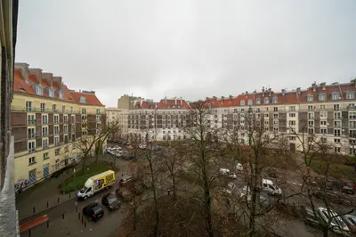 Widok na miasto Warszawa z tego apartamentu