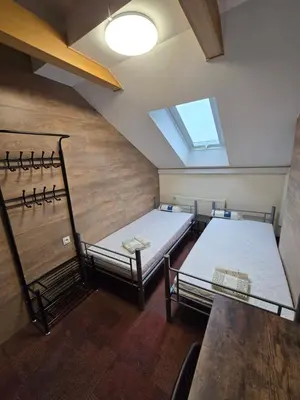 Łóżko lub łóżka w pokoju w obiekcie Rooms4Rest Skibicka - Private rooms for tourists
