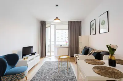 Telewizja i/lub zestaw kina domowego w obiekcie Urban Chic - Cozy and Stylish - Rondo ONZ - Pereca