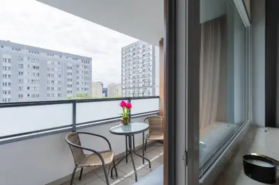 Balkon lub taras w obiekcie Urban Chic - Cozy and Stylish - Rondo ONZ - Pereca