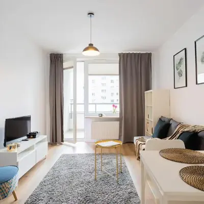 Urban Chic - Cozy and Stylish - Rondo ONZ - Pereca