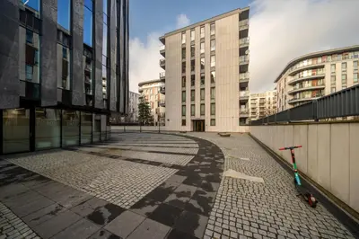 Budynek, w którym mieści się apartament