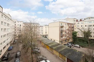 Budynek, w którym mieści się apartament