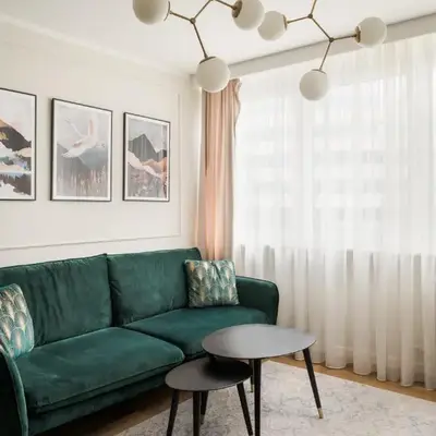 Metro Wierzbno Deluxe Apartment by BookingHost