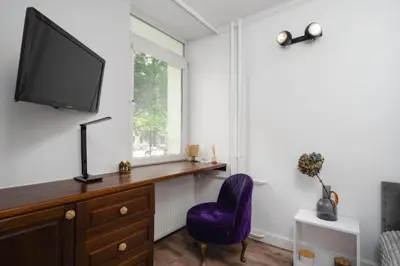 Telewizja i/lub zestaw kina domowego w obiekcie Golden Apartments Warsaw - Modern & Stylish, Aleja Solidarności