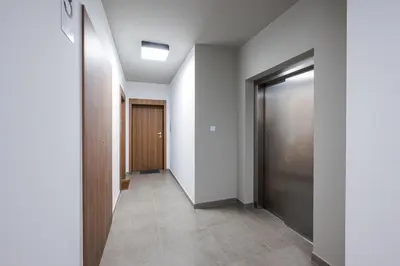 Plan piętra w obiekcie Racjonalizacji Stylish Apartment by BookingHost