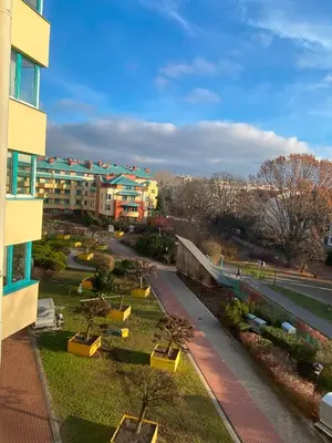 Ogród w obiekcie Apartament Metro Natolin