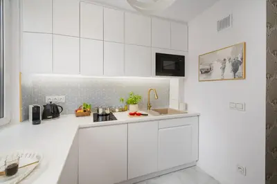 Kuchnia lub aneks kuchenny w obiekcie Grand Central Suite 5min from Central Station with a balcony& air conditioning