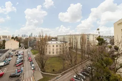 Budynek, w którym mieści się apartament