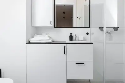 Łazienka w obiekcie Close-Golden Apartments - Mennica Residence, 1-Bedroom in City Center # 140