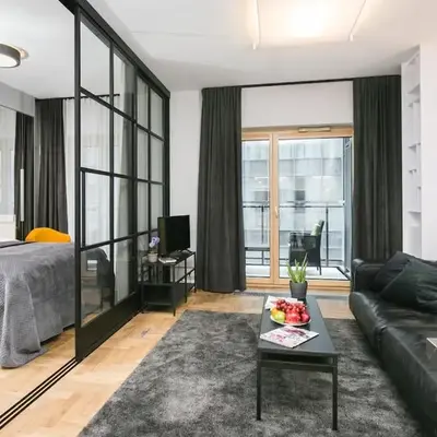 Close-Golden Apartments - Mennica Residence