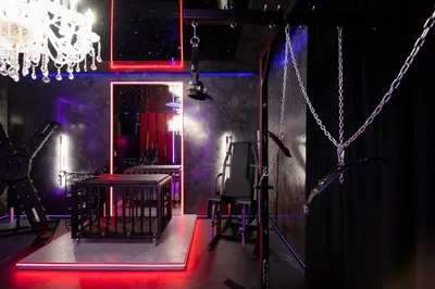 Plan piętra w obiekcie No Limits House - Apartament BDSM Red Desire