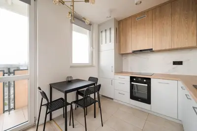 Kuchnia lub aneks kuchenny w obiekcie Ateńska City View Apartment by BookingHost