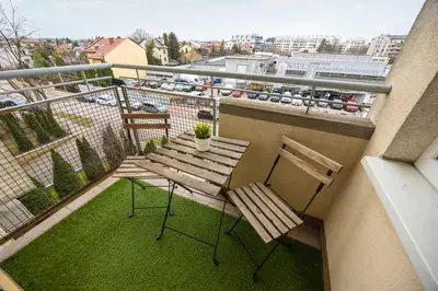 Balkon lub taras w obiekcie Stylowy Apartament dla 6 Osób z Parkingiem by Noclegi Renters