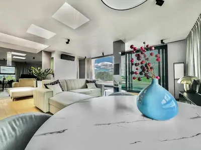 Część wypoczynkowa w obiekcie Warsaw Glamour Penthouse