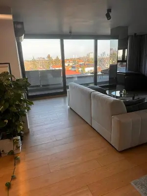 Część wypoczynkowa w obiekcie Warsaw Glamour Penthouse
