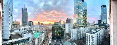 Widok na miasto Warszawa z tego apartamentu