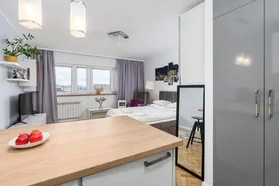 Łóżko lub łóżka w pokoju w obiekcie ShortStayPoland Ogrodowa B144