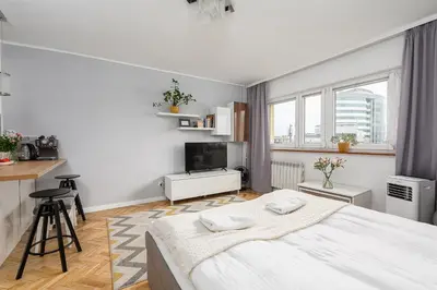 Łóżko lub łóżka w pokoju w obiekcie ShortStayPoland Ogrodowa B144
