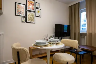 Telewizja i/lub zestaw kina domowego w obiekcie Warsaw Chmielna Studio - Top Location, Workspace - by Rentujemy