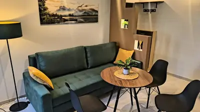 Część wypoczynkowa w obiekcie Verdant Apartment