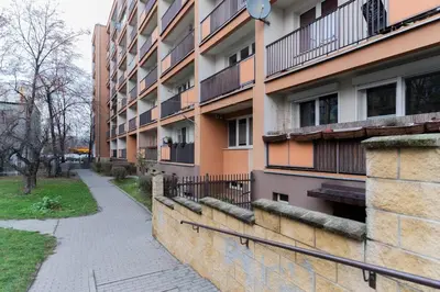 Budynek, w którym mieści się apartament