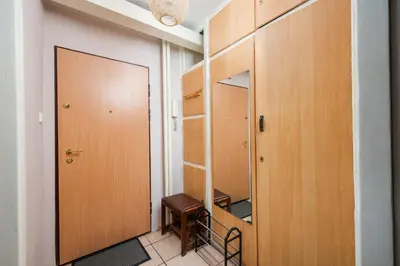 Plan piętra w obiekcie Saska Kępa Charming Apartment by BookingHost