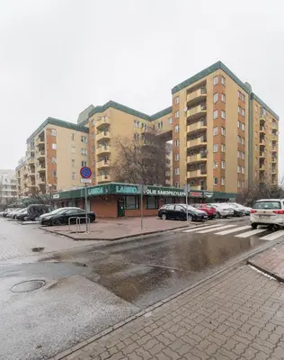 Budynek, w którym mieści się apartament