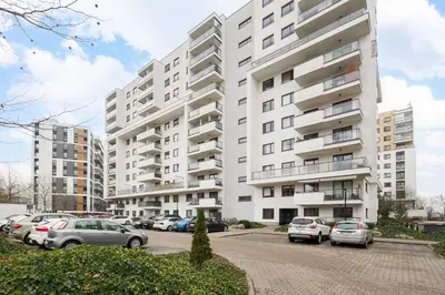 Budynek, w którym mieści się apartament