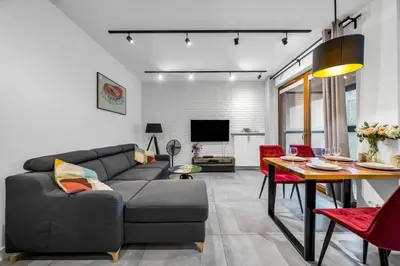 Telewizja i/lub zestaw kina domowego w obiekcie Warsaw Grzybowska Apartment with Parking - by Rentujemy