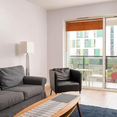 Sady Żoliborskie Generous Apartment by BookingHost