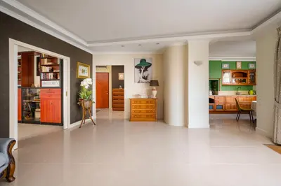 Plan piętra w obiekcie Royal Wilanów Spacious Apartment by BookingHost